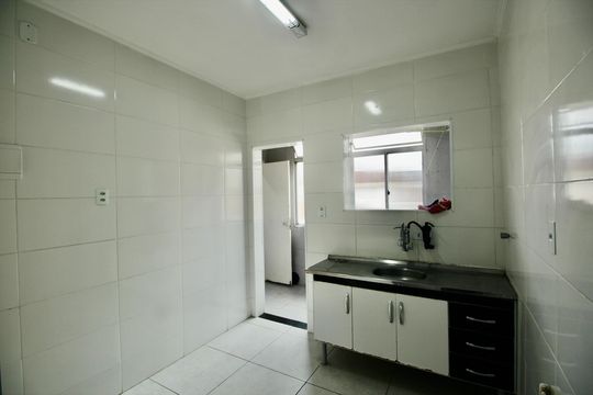 Cozinha de apartamento para alugar com 2 quartos, 70m² em Embaré, Santos