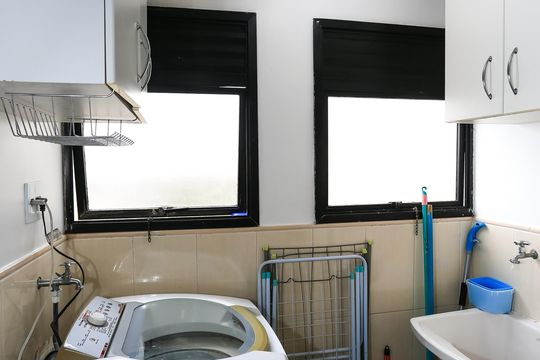 Área de Serviço de apartamento para alugar com 2 quartos, 59m² em Jardim Monte Alegre, Taboão da Serra