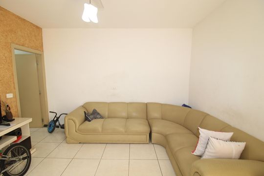 Sala de casa à venda com 3 quartos, 80m² em Vila Santa Maria, São Paulo