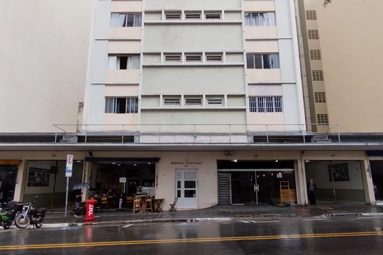 Fachada de kitnet/studio para alugar com 1 quarto, 21m² em Bela Vista, São Paulo