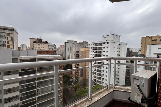 Varanda da Suíte 2 de apartamento para alugar com 3 quartos, 134m² em Itaim Bibi, São Paulo