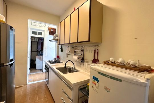 Cozinha de apartamento para alugar com 2 quartos, 75m² em Leblon, Rio de Janeiro