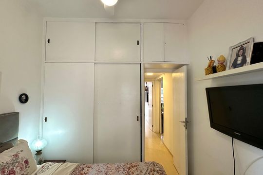 Quarto 2 de apartamento para alugar com 2 quartos, 75m² em Leblon, Rio de Janeiro