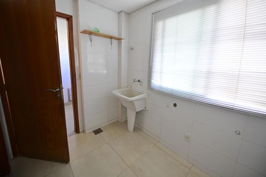 Área de Serviço de apartamento à venda com 5 quartos, 159m² em Setor Bueno, Goiânia