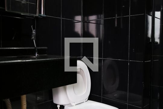 Casa à venda com 4 quartos, 200m² em Jardim Sílvia, Santo André