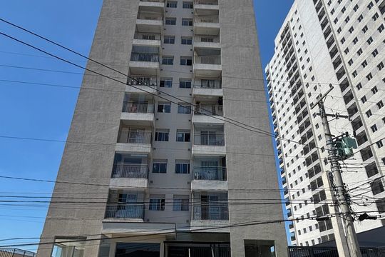 Fachada de apartamento para alugar com 2 quartos, 54m² em Vila Eldízia, Santo André