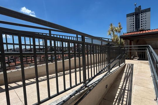 Área comum de apartamento para alugar com 2 quartos, 54m² em Vila Eldízia, Santo André
