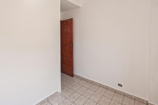 Apartamento à venda com 3 quartos, 80m² em Parque São Domingos, São Paulo