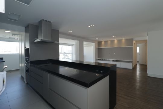Apartamento à venda com 2 quartos, 111m² em Aclimação, São Paulo