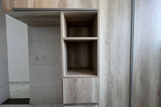 Cozinha de apartamento para alugar com 2 quartos, 60m² em Castelo, Belo Horizonte