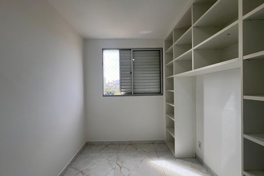 Quarto 1 de apartamento para alugar com 2 quartos, 60m² em Castelo, Belo Horizonte