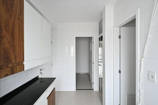 Área de Serviço  de apartamento para alugar com 4 quartos, 187m² em Vila Andrade, São Paulo