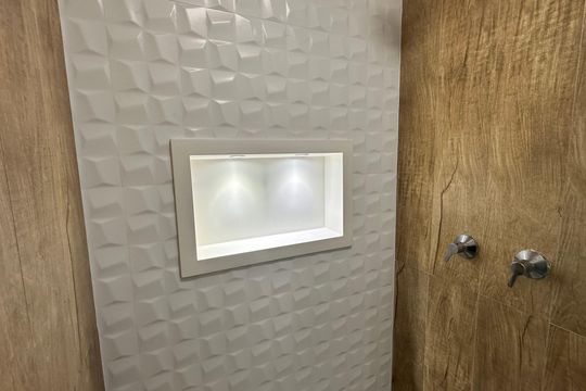Banheiro da Suíte de apartamento para alugar com 1 quarto, 38m² em Campo Belo, São Paulo