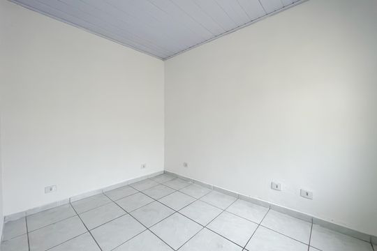 Quarto 1 de casa para alugar com 2 quartos, 250m² em Cidade das Flores, Osasco