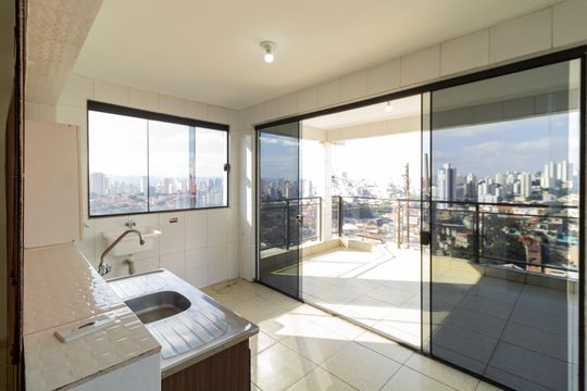Cozinha de apartamento para alugar com 1 quarto, 44m² em Vila Anglo Brasileira, São Paulo