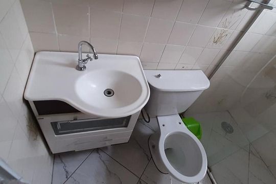 Banheiro de apartamento à venda com 2 quartos, 55m² em Chácara Belenzinho, São Paulo