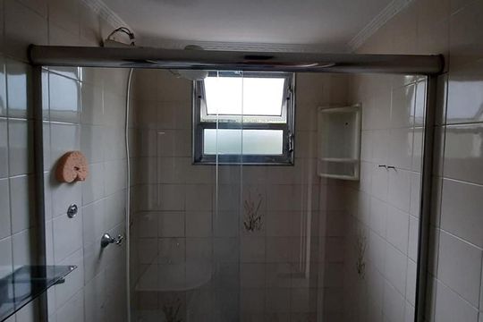 Banheiro de apartamento à venda com 2 quartos, 55m² em Chácara Belenzinho, São Paulo