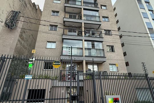 Fachada de kitnet/studio para alugar com 1 quarto, 28m² em Sé, São Paulo