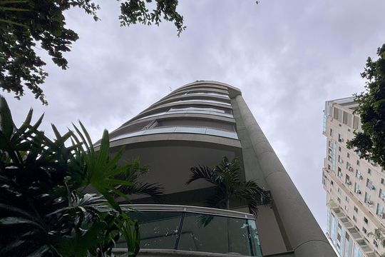 Fachada de apartamento à venda com 2 quartos, 93m² em Botafogo, Rio de Janeiro
