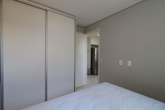 Quarto 1 de apartamento para alugar com 2 quartos, 34m² em Jurubatuba, São Paulo