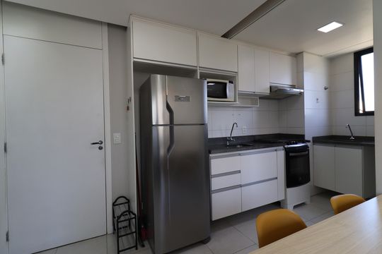 Cozinha de apartamento para alugar com 2 quartos, 34m² em Jurubatuba, São Paulo