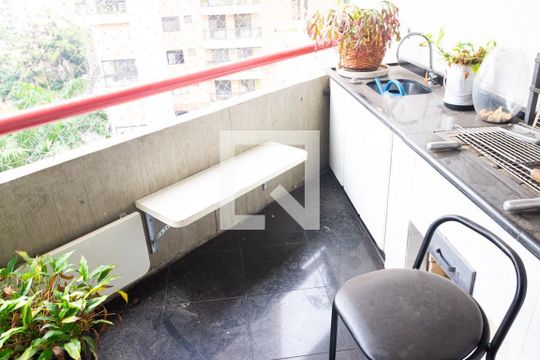 Apartamento para alugar com 3 quartos, 260m² em Vila Andrade, São Paulo
