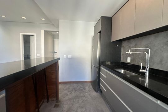 Cozinha de apartamento à venda com 1 quarto, 78m² em Alphaville Conde Ii, Barueri