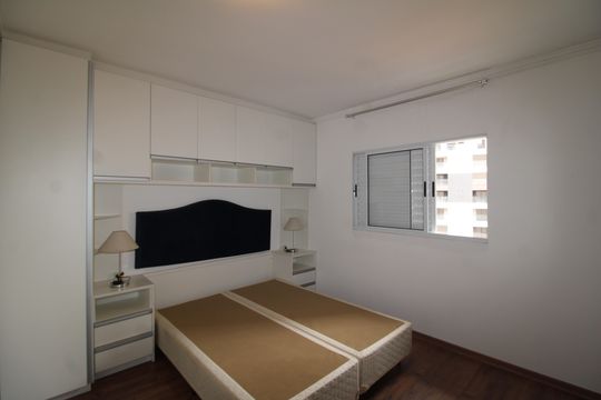 Quarto 1 de casa à venda com 2 quartos, 100m² em Vila Paulicéia, São Paulo