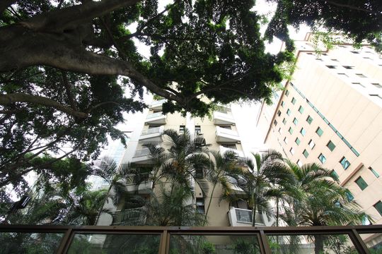 Fachada do Prédio de apartamento para alugar com 2 quartos, 65m² em Vila Olímpia, São Paulo
