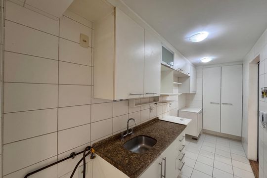 Cozinha de apartamento para alugar com 2 quartos, 87m² em Recreio dos Bandeirantes, Rio de Janeiro
