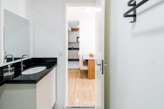 Banheiro de apartamento para alugar com 2 quartos, 49m² em Belém, São Paulo