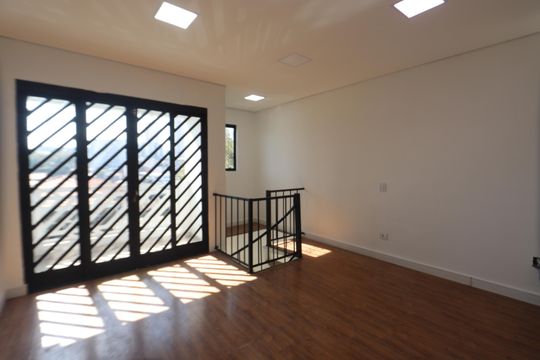Sala 2 de casa para alugar com 3 quartos, 200m² em Chácara Belenzinho, São Paulo