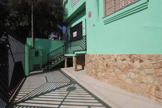 Garagem da Frente de casa para alugar com 3 quartos, 200m² em Chácara Belenzinho, São Paulo