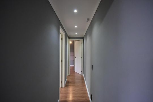 Corredor de apartamento à venda com 2 quartos, 42m² em Jardim Novo Taboão, São Paulo