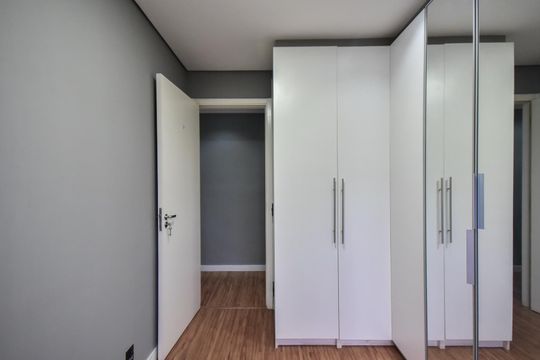 Quarto 1 de apartamento à venda com 2 quartos, 42m² em Jardim Novo Taboão, São Paulo