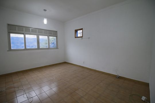 Casa para alugar com 3 quartos, 200m² em Taquara, Rio de Janeiro