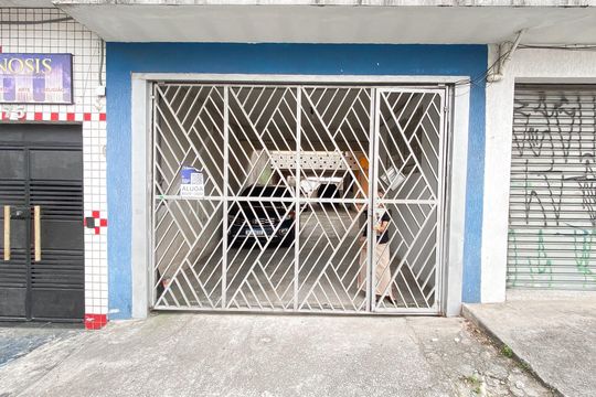 Fachada  de casa para alugar com 1 quarto, 50m² em Parque Artur Alvim, São Paulo