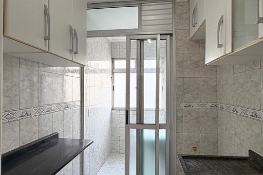 Cozinha de apartamento para alugar com 2 quartos, 54m² em Vila Cruz das Almas, São Paulo