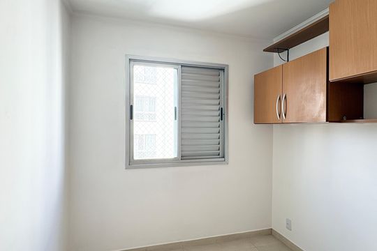 Quarto 1 de apartamento para alugar com 2 quartos, 54m² em Vila Cruz das Almas, São Paulo