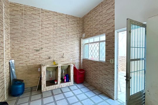 Área de Serviço de casa para alugar com 2 quartos, 146m² em Vila Augusta, Guarulhos