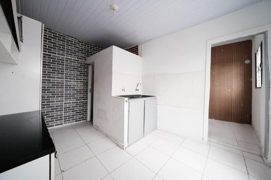 Sala/Cozinha de casa para alugar com 1 quarto, 38m² em Vila Lais, São Paulo