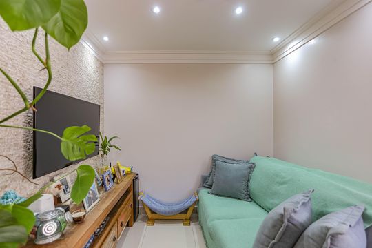 Sala de casa de condomínio à venda com 3 quartos, 167m² em Vila Nair, São Paulo