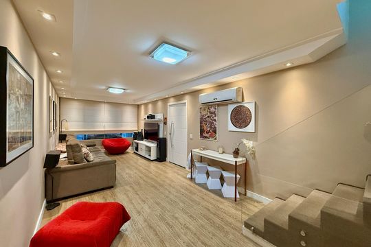 Casa à venda com 3 quartos, 174m² em Santo Amaro, São Paulo