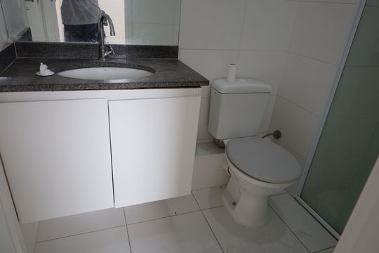 Banheiro Social de apartamento à venda com 2 quartos, 40m² em Jurubatuba, São Paulo
