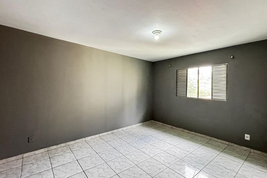 Quarto 1 de casa para alugar com 2 quartos, 150m² em Jardim Ipanema, Santo André