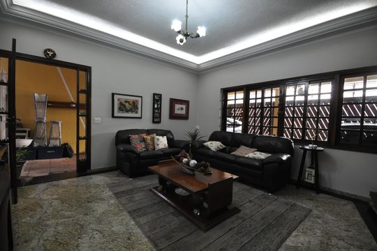 Sala de casa à venda com 5 quartos, 420m² em Vila Mazzei, São Paulo