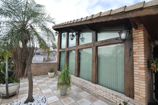 Varanda de casa para alugar com 5 quartos, 420m² em Vila Mazzei, São Paulo