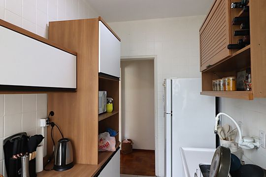 Cozinha de apartamento para alugar com 2 quartos, 84m² em Bom Fim, Porto Alegre