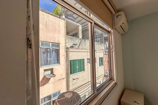 Vista do Quarto 3 de apartamento para alugar com 2 quartos, 50m² em Centro, Rio de Janeiro