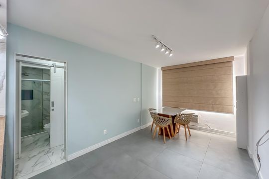 Sala de apartamento para alugar com 2 quartos, 50m² em Centro, Rio de Janeiro